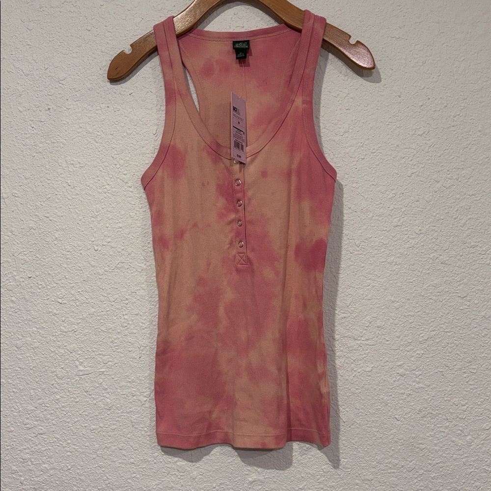 NWT wild fable Pink Tye-Dye Snap Button Tank Top SZ M